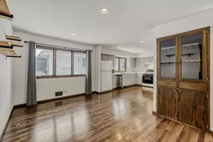 70 W Sandra Lee Dr, Saint Paul, MN 55119 - Photo 9