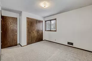 70 W Sandra Lee Dr, Saint Paul, MN 55119 - Photo 19