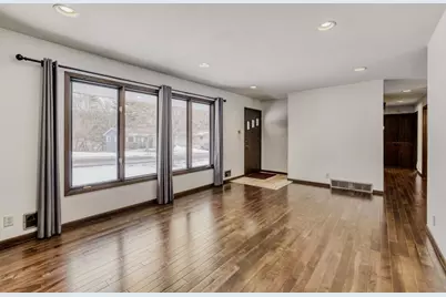 70 W Sandra Lee Drive, Saint Paul, MN 55119 - Photo 7