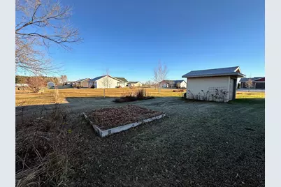 1019 7th Avenue NE, Perham, MN 56573 - Photo 5