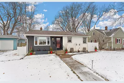 221 9th Street S, South Saint Paul, MN 55075 - Photo 3