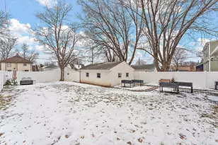 221 9th St S, South Saint Paul, MN 55075 - Photo 5