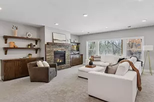 752 Summerbrooke Cir, Eagan, MN 55123 - Photo 41