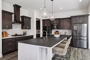 752 Summerbrooke Cir, Eagan, MN 55123 - Photo 13