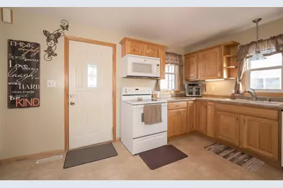 255 W Vine Street, Mondovi, WI 54755 - Photo 9