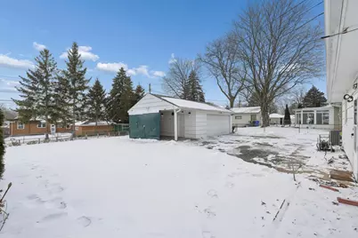 536 Idaho Avenue E, Saint Paul, MN 55130 - Photo 13