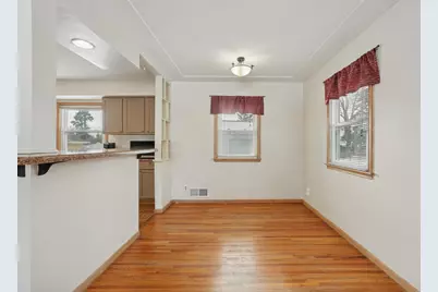 536 Idaho Avenue E, Saint Paul, MN 55130 - Photo 5