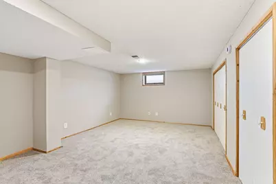 10833 Toledo Avenue S, Bloomington, MN 55437 - Photo 21