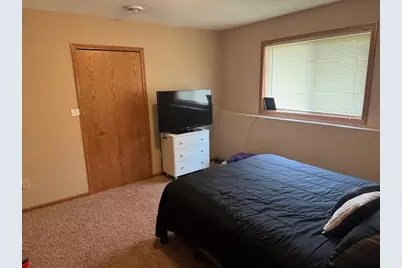 300 21st Avenue SW, Cambridge, MN 55008 - Photo 11