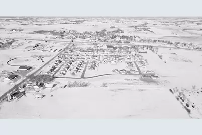 208 E 11th Street SE, Freeport, MN 56336 - Photo 5