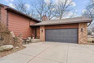 8560 Holland Ave, Apple Valley, MN 55124 - Photo 7