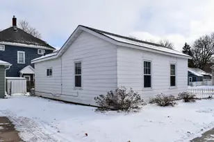 476 W Sanborn St, Winona, MN 55987 - Photo 15