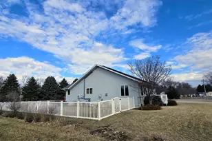 807 8th St SW, Pipestone, MN 56164 - Photo 75