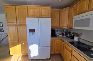 807 8th St SW, Pipestone, MN 56164 - Photo 7