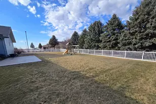 807 8th St SW, Pipestone, MN 56164 - Photo 53