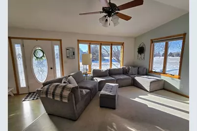 807 8th Street SW, Pipestone, MN 56164 - Photo 13