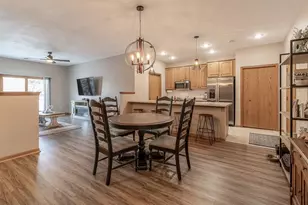 2056 Pratt Circle, Saint Peter, MN 56082 - Photo 9