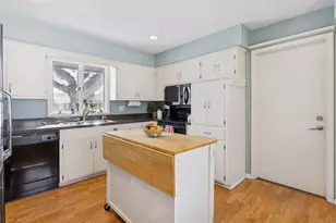 5945 Westmore Way, Golden Valley, MN 55422 - Photo 5