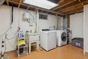 5945 Westmore Way, Golden Valley, MN 55422 - Photo 31