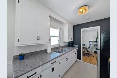 3611 Hampshire Avenue N, Crystal, MN 55427 - Photo 11