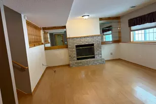 12800 Eastview Curve, Apple Valley, MN 55124 - Photo 5