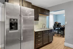 1025 McLean Ave, Saint Paul, MN 55106 - Photo 5