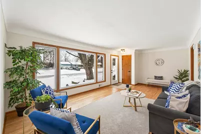 12724 Monterey Avenue S, Savage, MN 55378 - Photo 7