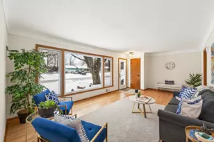 12724 Monterey Ave S, Savage, MN 55378 - Photo 7