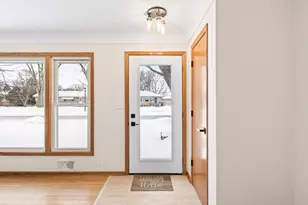 12724 Monterey Ave S, Savage, MN 55378 - Photo 5