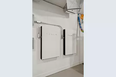 2505 E Lake Of The Isles Parkway, Minneapolis, MN 55405 - Photo 67