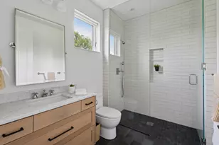 2505 E Lake Of The Isles Pkwy, Minneapolis, MN 55405 - Photo 45