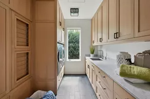 2505 E Lake Of The Isles Pkwy, Minneapolis, MN 55405 - Photo 41