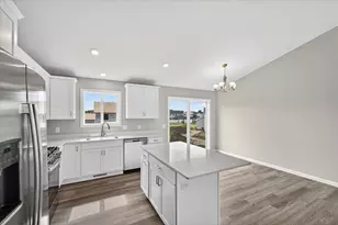 1526 Raccoon Ln, New Richmond, WI 54017 - Photo 13