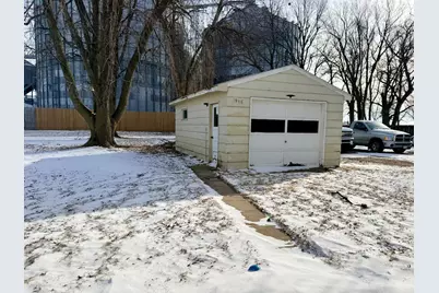 114 S Thompson Avenue, Rushmore, MN 56168 - Photo 3