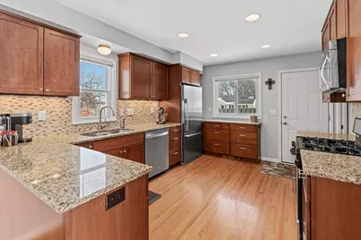 7700 W 13 1/2 Street, Saint Louis Park, MN 55426 - Photo 9