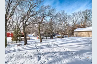 4213 Oakcrest Drive, Vadnais Heights, MN 55127 - Photo 11