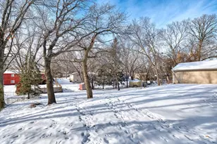 4213 Oakcrest Dr, Vadnais Heights, MN 55127 - Photo 11