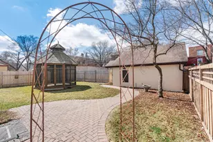 2790 Dean Pkwy, Minneapolis, MN 55416 - Photo 29