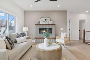 802 Dutton Dr, Ellendale, MN 56026 - Photo 9