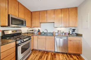 929 Portland Ave, Minneapolis, MN 55404 - Photo 9