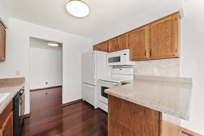 4322 Evergreen Drive #708, Vadnais Heights, MN 55127 - Photo 9