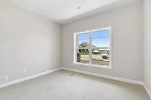 1813 Arrowhead St, Shakopee, MN 55379 - Photo 25