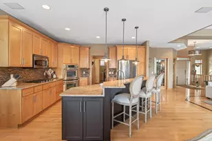 21115 Ridgewood Tr, Lakeville, MN 55044 - Photo 13