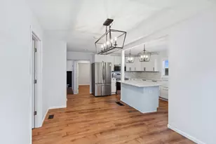 2918 County Road 101 S, Wayzata, MN 55391 - Photo 7