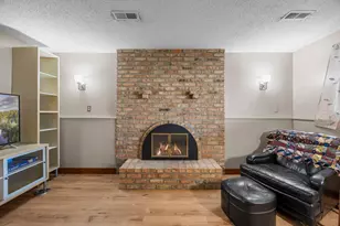 10213 Cavell Cir, Bloomington, MN 55438 - Photo 21