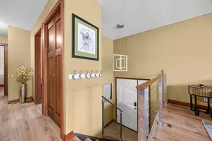 10213 Cavell Cir, Bloomington, MN 55438 - Photo 19