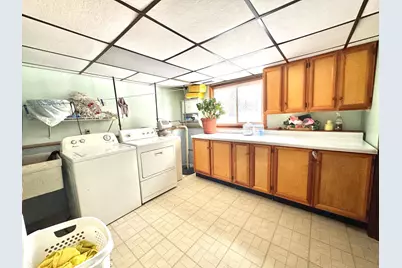 2466 Skillman Avenue E, North Saint Paul, MN 55109 - Photo 13