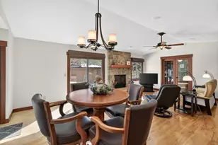 7067 Robinwood Trail, Woodbury, MN 55125 - Photo 11