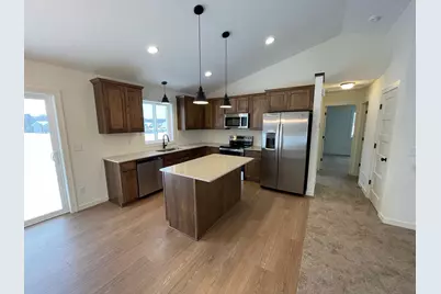 1437 34th Avenue SW, Cambridge, MN 55008 - Photo 3