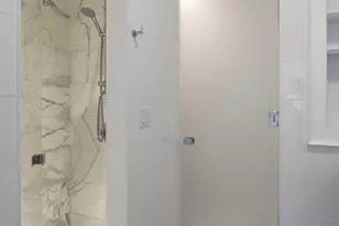 2700 W Lake of the Isles Pkwy, Minneapolis, MN 55416 - Photo 23